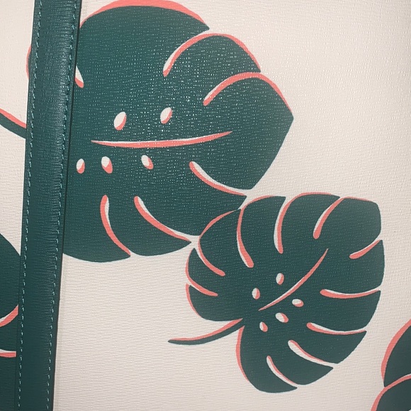 ♠️ kate spade Cara Monstera Leaves Printed Large Tote Bag, Cream Multi - Picture 9 of 16